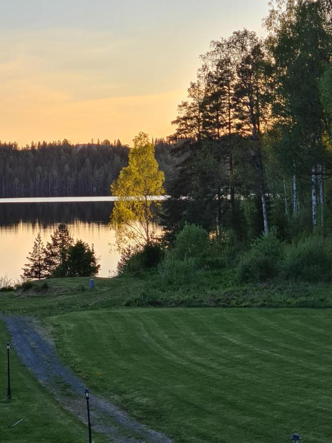 Skogsbrynet B&B, Bredsjoe Nya Herrgard Hallefors  Екстер'єр фото