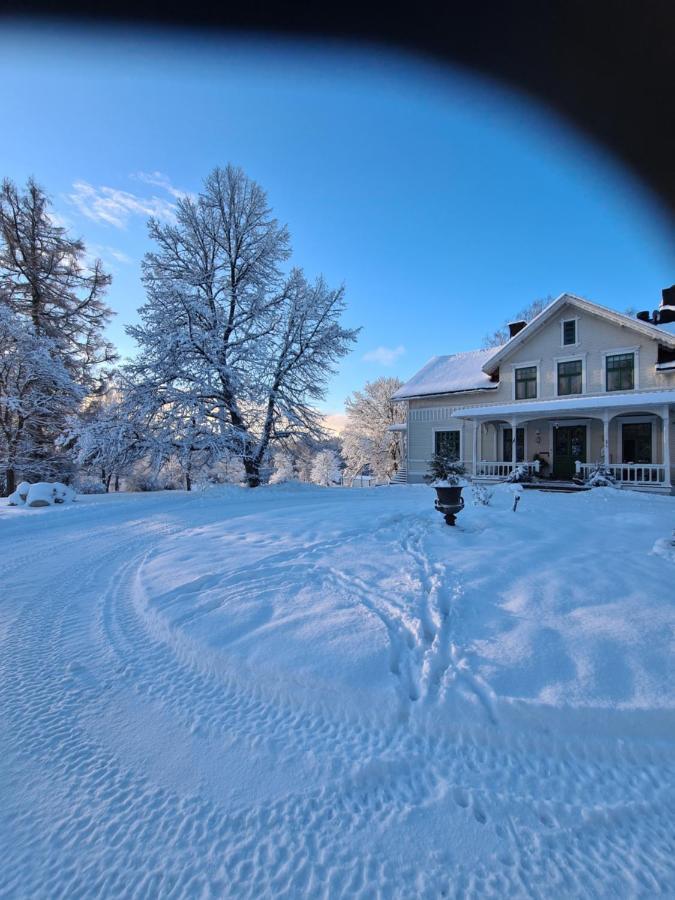Skogsbrynet B&B, Bredsjoe Nya Herrgard Hallefors  Екстер'єр фото