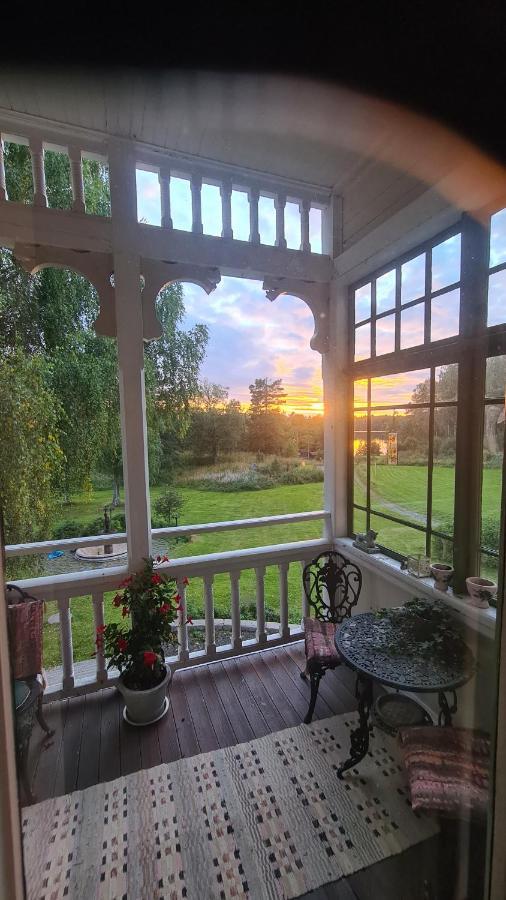 Skogsbrynet B&B, Bredsjoe Nya Herrgard Hallefors  Екстер'єр фото