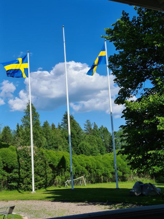 Skogsbrynet B&B, Bredsjoe Nya Herrgard Hallefors  Екстер'єр фото