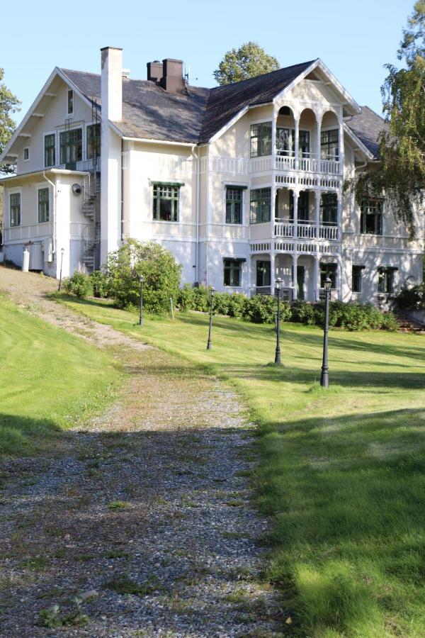 Skogsbrynet B&B, Bredsjoe Nya Herrgard Hallefors  Екстер'єр фото
